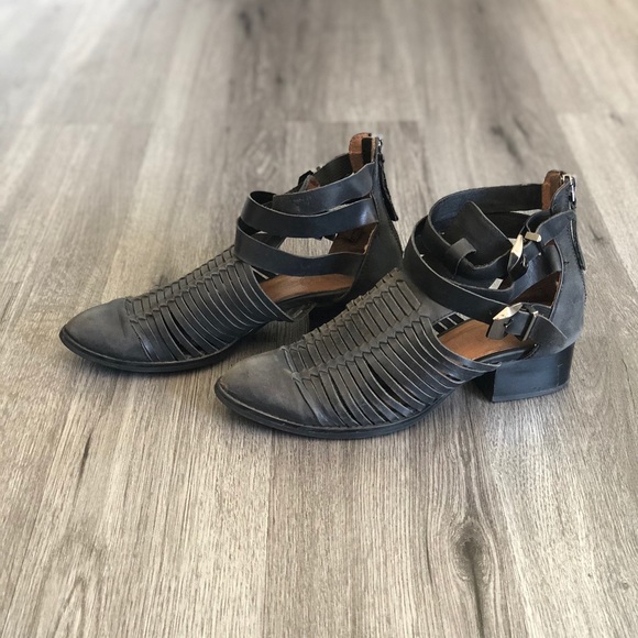 Jeffrey Campbell Black Distressed Stinson Booties - Picture 8 of 10